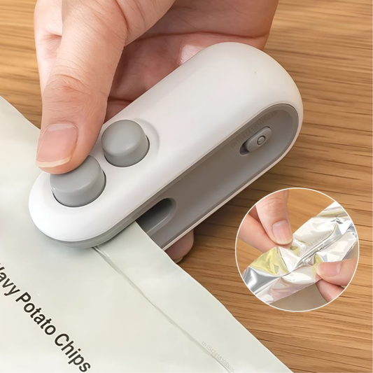Mini Heat Bag Sealing Machine Package Sealer Bags Plastic Food Sealer Clip Bag Handheld Sealer Food Packaging Heat Sealer